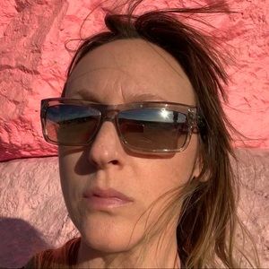 Meet your Posher, Alicia